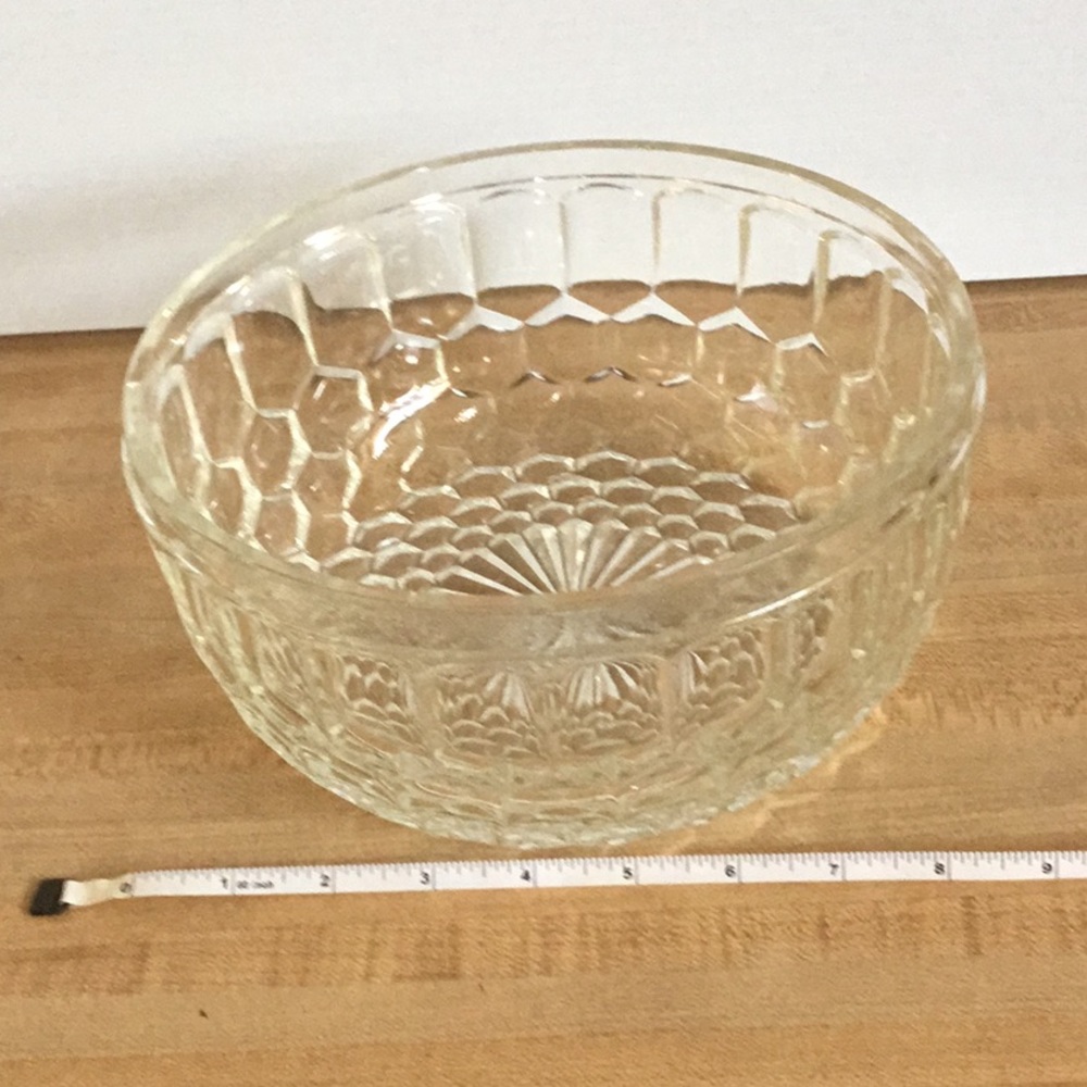 Clear Glass Serving bowl
